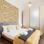 Rome As You Feel - Santamaura Vatican Apartment